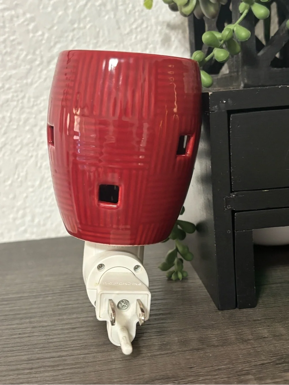 Scentsy Ceramic Plug-In Wax Warmer - Red or Blue